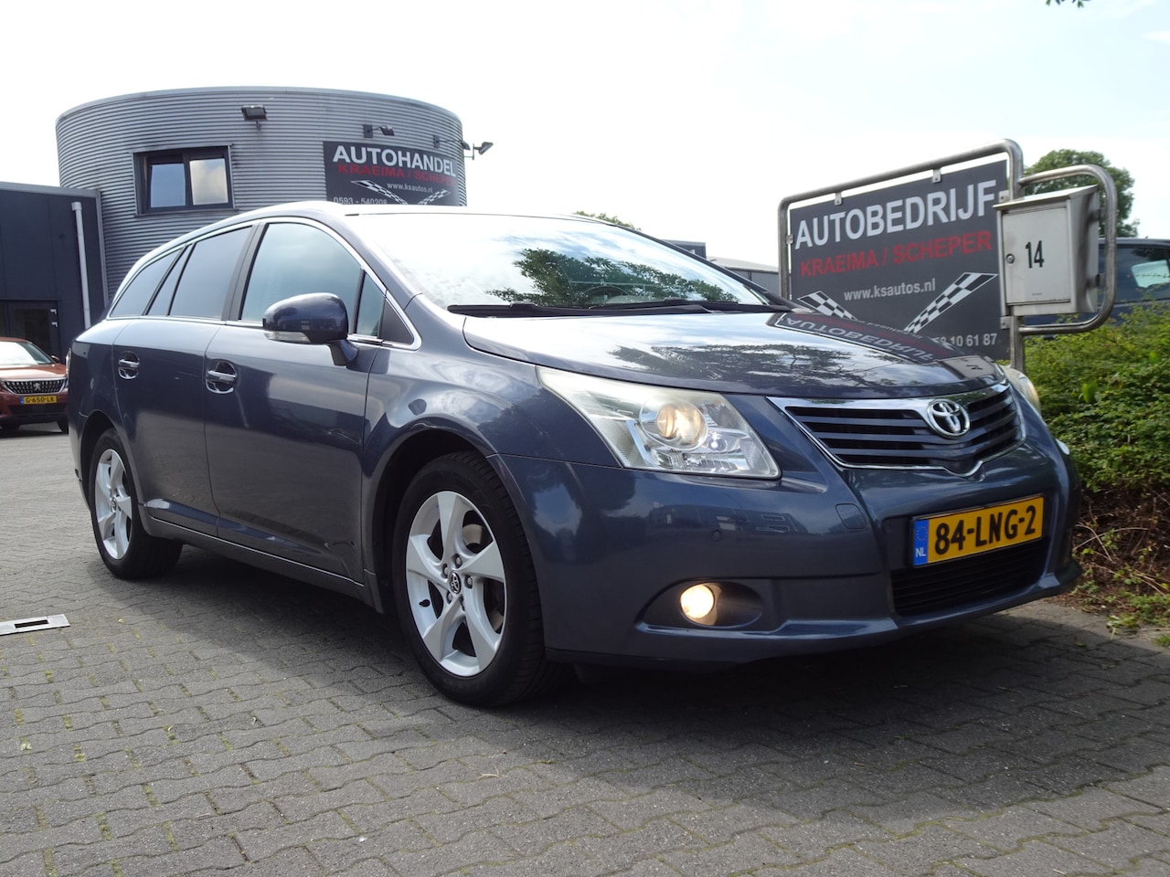 Toyota Avensis Wagon - 2.0 VVTi Business 2.0 VVTi Business - AutoWereld.nl