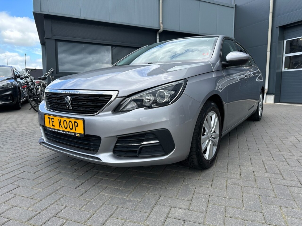 Peugeot 308 - SW 1.2 PureTech Blue Lease, 1e eigenaar, dealer onderhouden, Nav - AutoWereld.nl