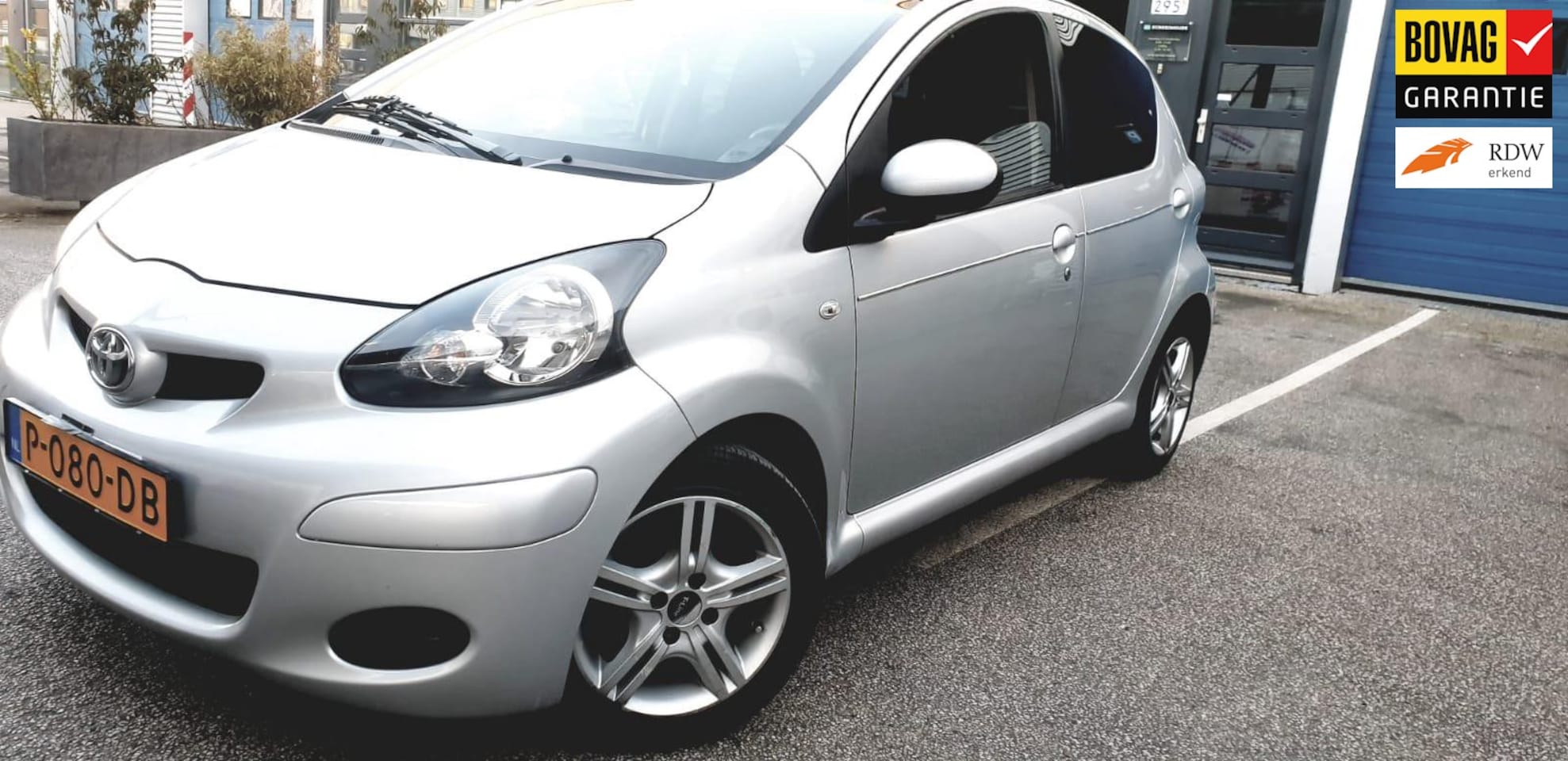 Toyota Aygo - 1.0-Airco/Elek Pakket/Nw APK/Garantie/einde 2011/105,000Kl - AutoWereld.nl