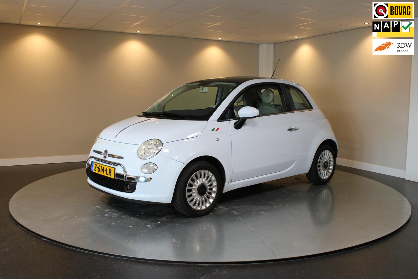 Fiat 500 - 1.2 Lounge *Cha-Cha Blauw* 1ste eigenaar|Nwe D-riem/Koppeling - AutoWereld.nl