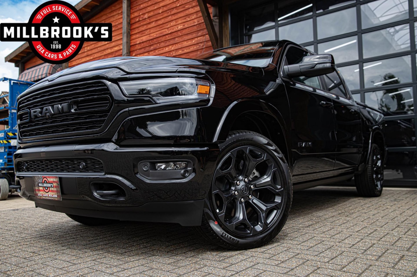 Dodge Ram 1500 - 5.7 V8 2024 Limited Night, Full-Options, all-in prijs, LPG, 6 jaar garantie!! - AutoWereld.nl