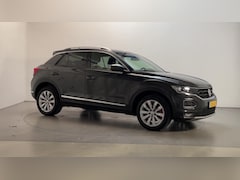 Volkswagen T-Roc - 1.5 TSI 150pk DSG Sport LED Virtual Cockpit Navigatie Parkeersensoren