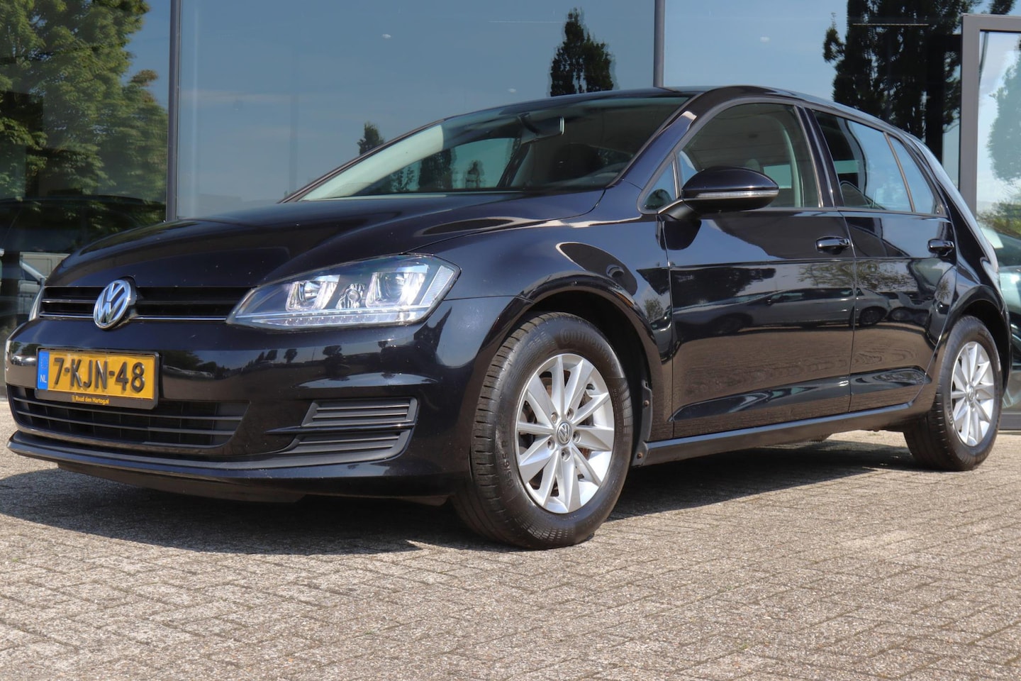 Volkswagen Golf - 1.6 TDI 5-DRS | NAVI | TREKHAAK | CRUISE | AIRCO - AutoWereld.nl