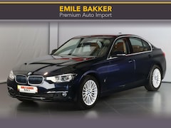 BMW 3-serie - 330e Luxury Edition LEER/48dkm