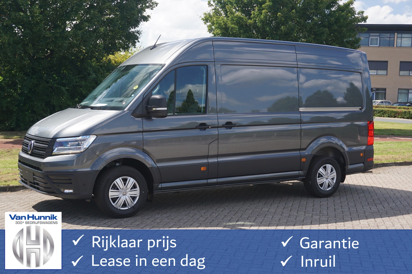 Volkswagen Crafter - 35 2.0 177 L3H3 AUT Navi, Cam, ACC, LED, 2x Schuifdeur!! NR. T06* - AutoWereld.nl