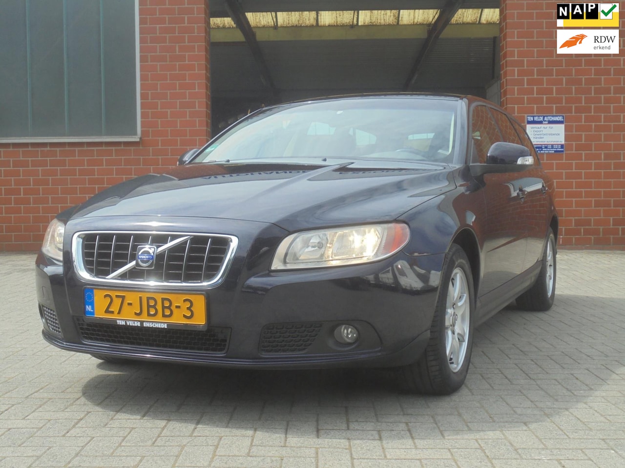 Volvo V70 - 2.0D Limited Edition 2.0D Limited Edition, Navigatie, Leer, Cruise & Climate control - AutoWereld.nl