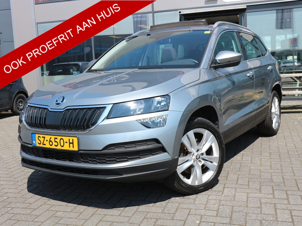 Skoda Karoq - 1.0 TSI Ambition Business PANAORAMA DAK NAVI - AutoWereld.nl