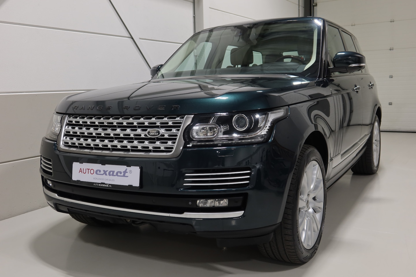 Land Rover Range Rover - 5.0 V8 Autobiography BTW merkdealer onderhouden - AutoWereld.nl