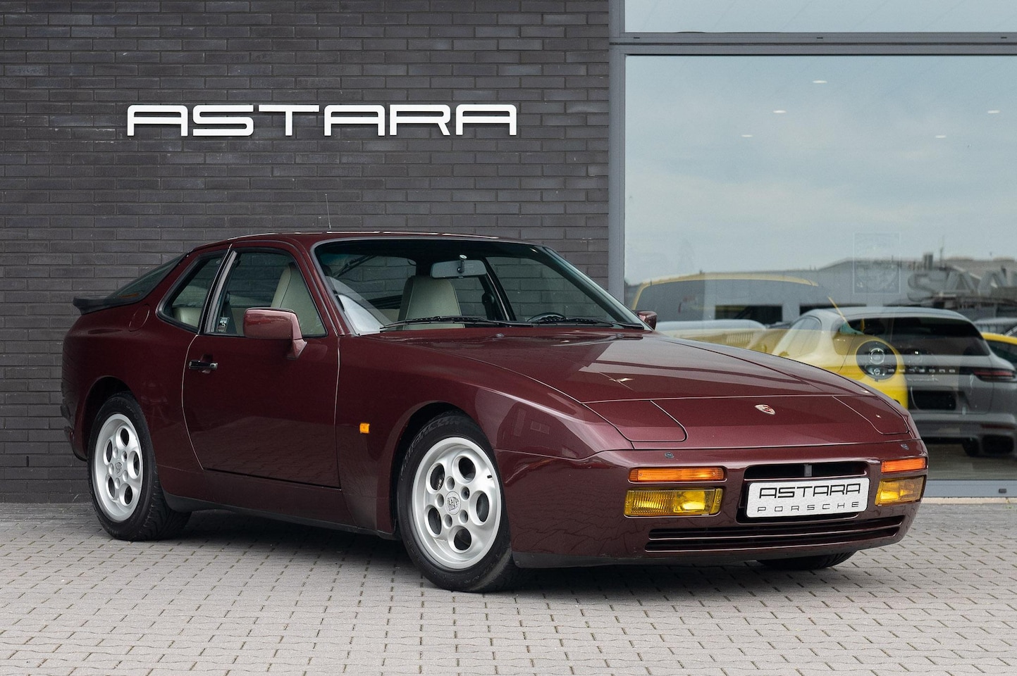 Porsche 944 - Turbo | airco | 56.200 km - AutoWereld.nl