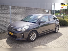 Kia Rio - 1.2 CVVT ExecutiveLine 5 Deurs Navi Camera Clima Cruise PDC Apple Carplay Dab Ontvanger LM