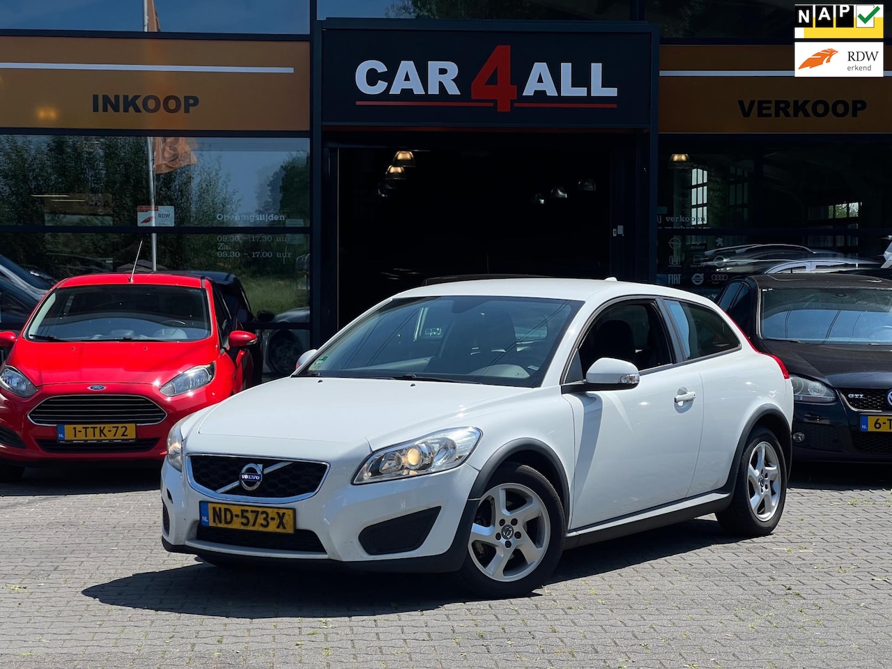 Volvo C30 - 1.6 D2 Kinetic APK 19-07-25/CRUISE/AIRCO/RIJDT PERFECT - AutoWereld.nl