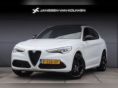 Alfa Romeo Stelvio - 2.0T 280pk AWD Veloce / Origineel NL / Panoramadak / HK Audio / 21''