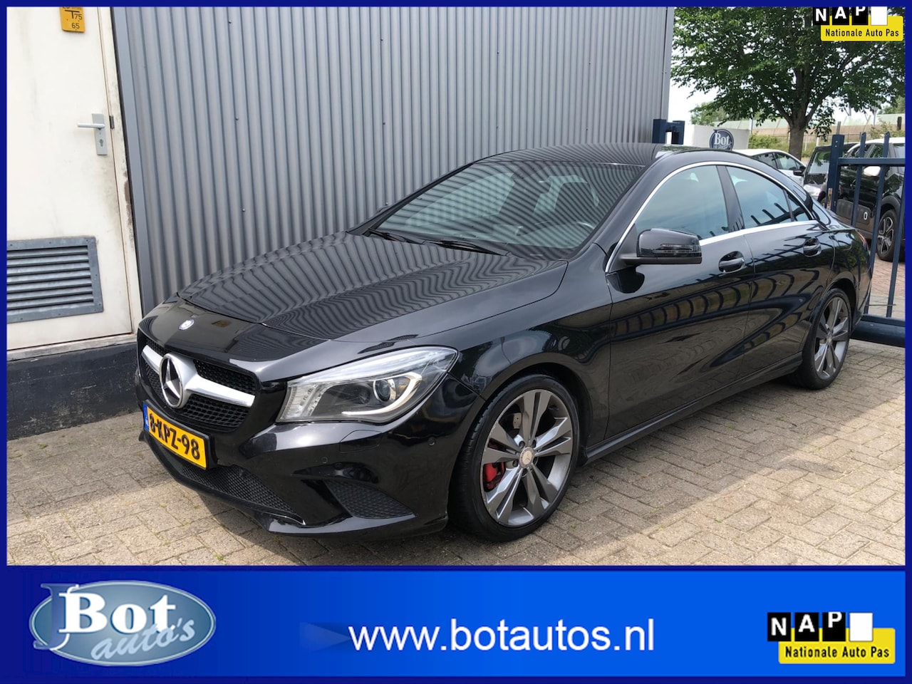 Mercedes-Benz CLA-Klasse - 180 Ambition / NAVIGATIE / NL-AUTO / LMV 18” / PDC / AIRCO / CRUISE CONTROL / XENON - AutoWereld.nl