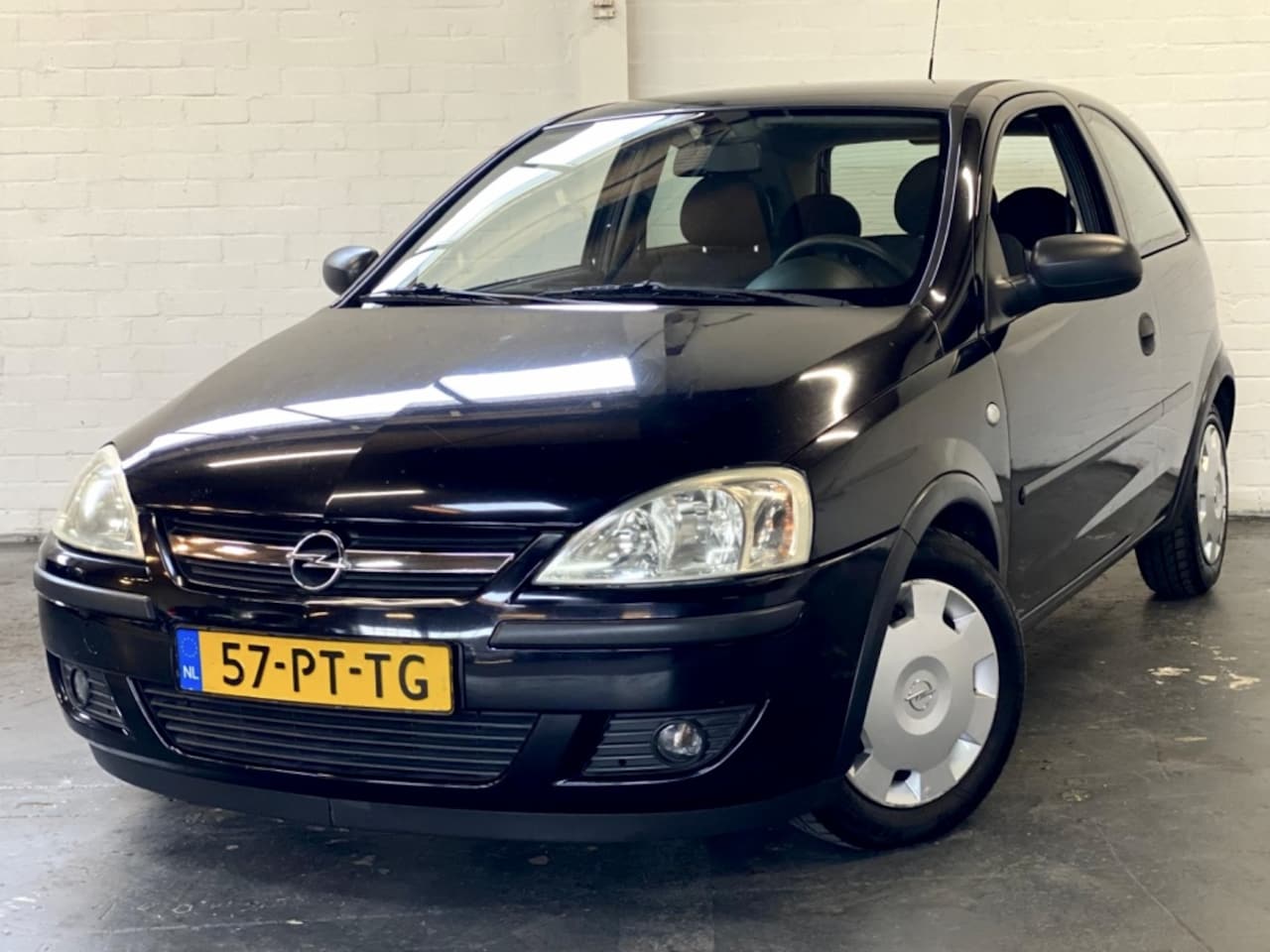 Opel Corsa - 1.2-16V Rhythm 1.2-16V Rhythm - AutoWereld.nl