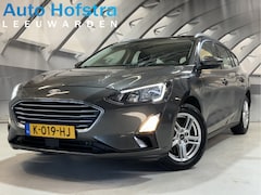 Ford Focus Wagon - 1.0 EcoBoost Titanium Business KEY-LESS CAMERA NAVI CLIMA TREKHAAK PDC LMV