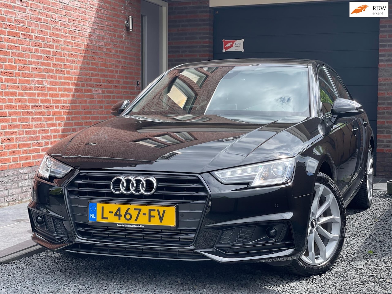 Audi A4 Limousine - 35 TFSI Sport S line black edition, Virtual Cockpit - AutoWereld.nl