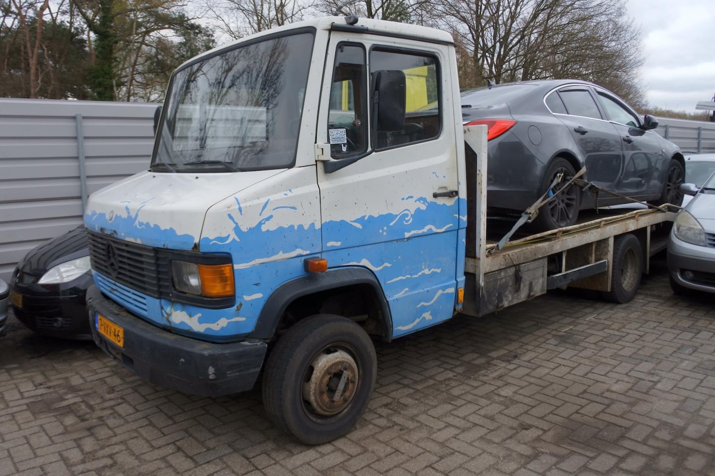 Mercedes-Benz Bestelwagen - 609 D autotransporter met lier - AutoWereld.nl