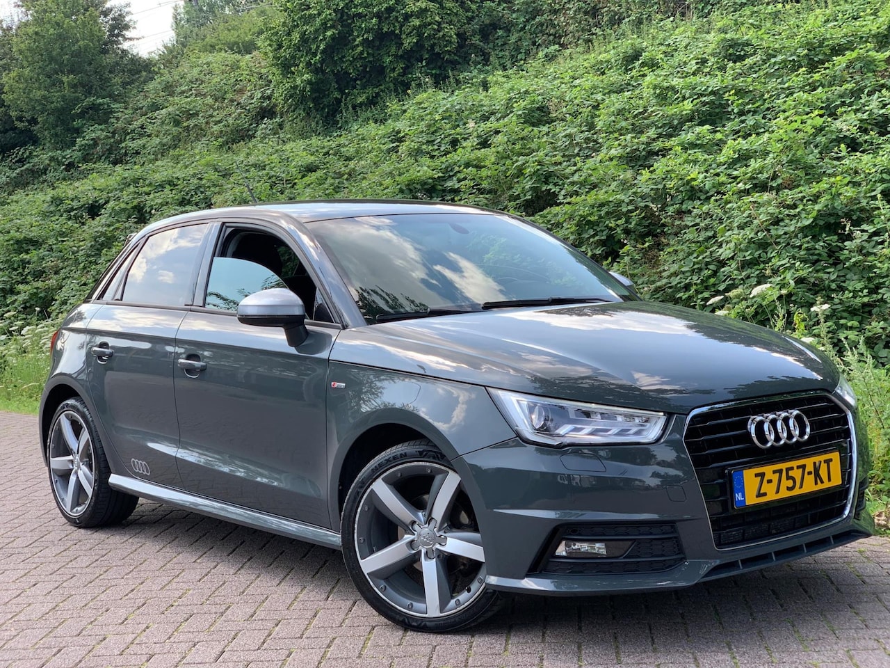 Audi A1 Sportback - 1.0 TFSI ULTRA S-LINE LUXE UITV. TOPSTAAT ! - AutoWereld.nl