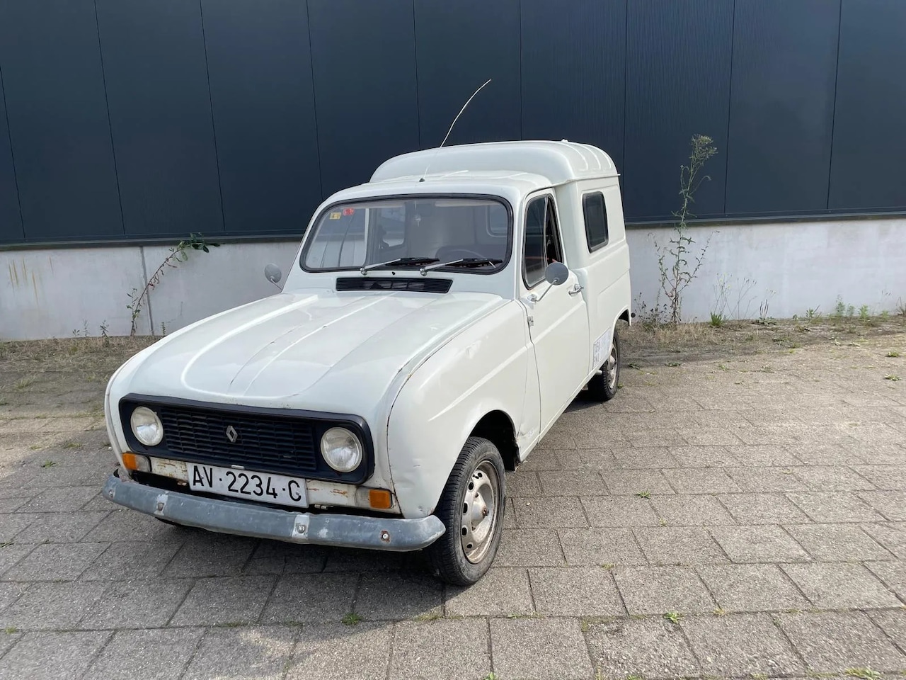 Renault 4 - R-4 F R F4 5 zitplaatsen - AutoWereld.nl