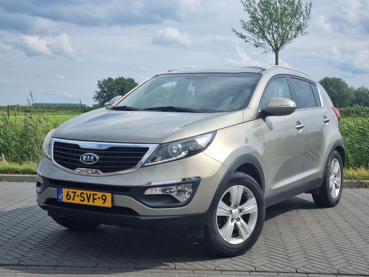 Kia Sportage - 1.6 GDI X-ecutive Plus Pack NL Auto Trekhaak Climate control LM Velgen Parkeersensoren - AutoWereld.nl