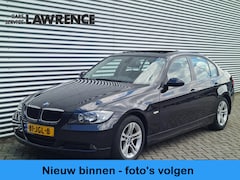 BMW 3-serie - 318i Executive | Schuifdak | Leer | Navigatie | Stoelverwarming % Bovag Occasion Partner %