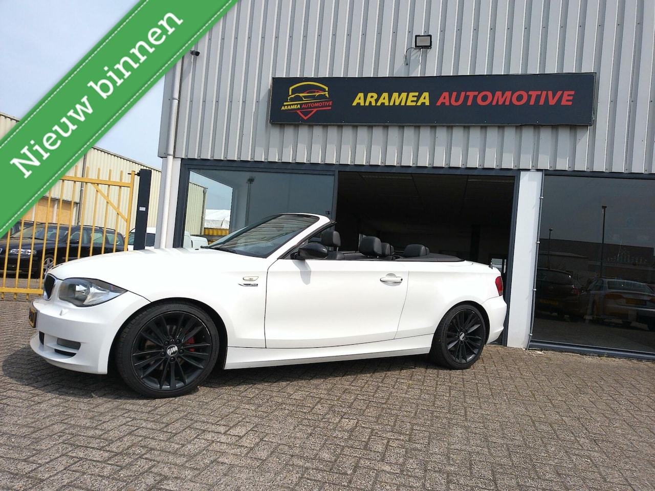 BMW 1-serie Cabrio - 2009 120i 170PK Nwe APK+olie/stoelverwarm - AutoWereld.nl