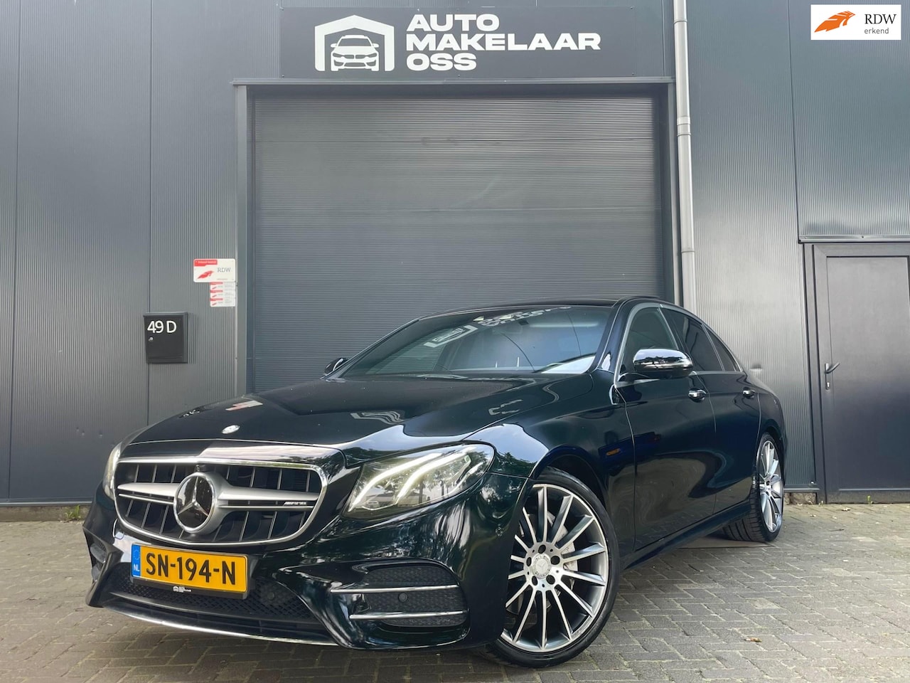 Mercedes-Benz E-klasse - 220d AMG Prestige Plus PANO 360° CAMERA CLIMA CRUISE BURMESTER SFEERVERLICHTING BLUETOOTH - AutoWereld.nl