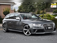 Audi RS4 - Avant 4.2 FSI V8 Quattro 450 PK NL Auto Sportuitlaat Pano Camera Carbon 20''