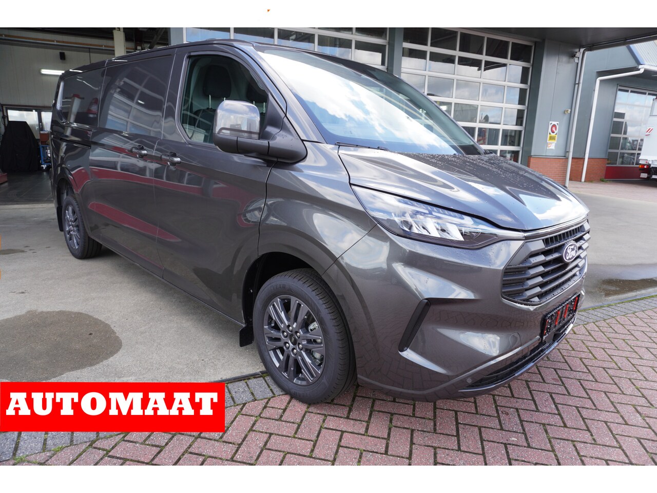 Ford Transit Custom - 320L 2.0 TDCI 170PK L2H1 Limited Automaat nr.V083 | Adap.Cruise | Airco | Navi | Camera - AutoWereld.nl