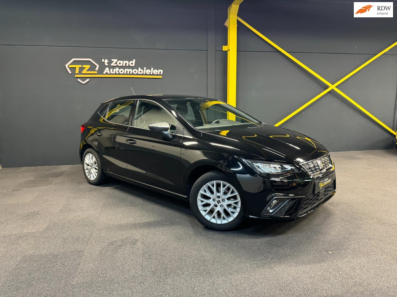 Seat Ibiza - 1.0 TSI Style Business Excellence| DSG | Virtual Cockpit | Lane Assist | ACC | Xenon | Key - AutoWereld.nl