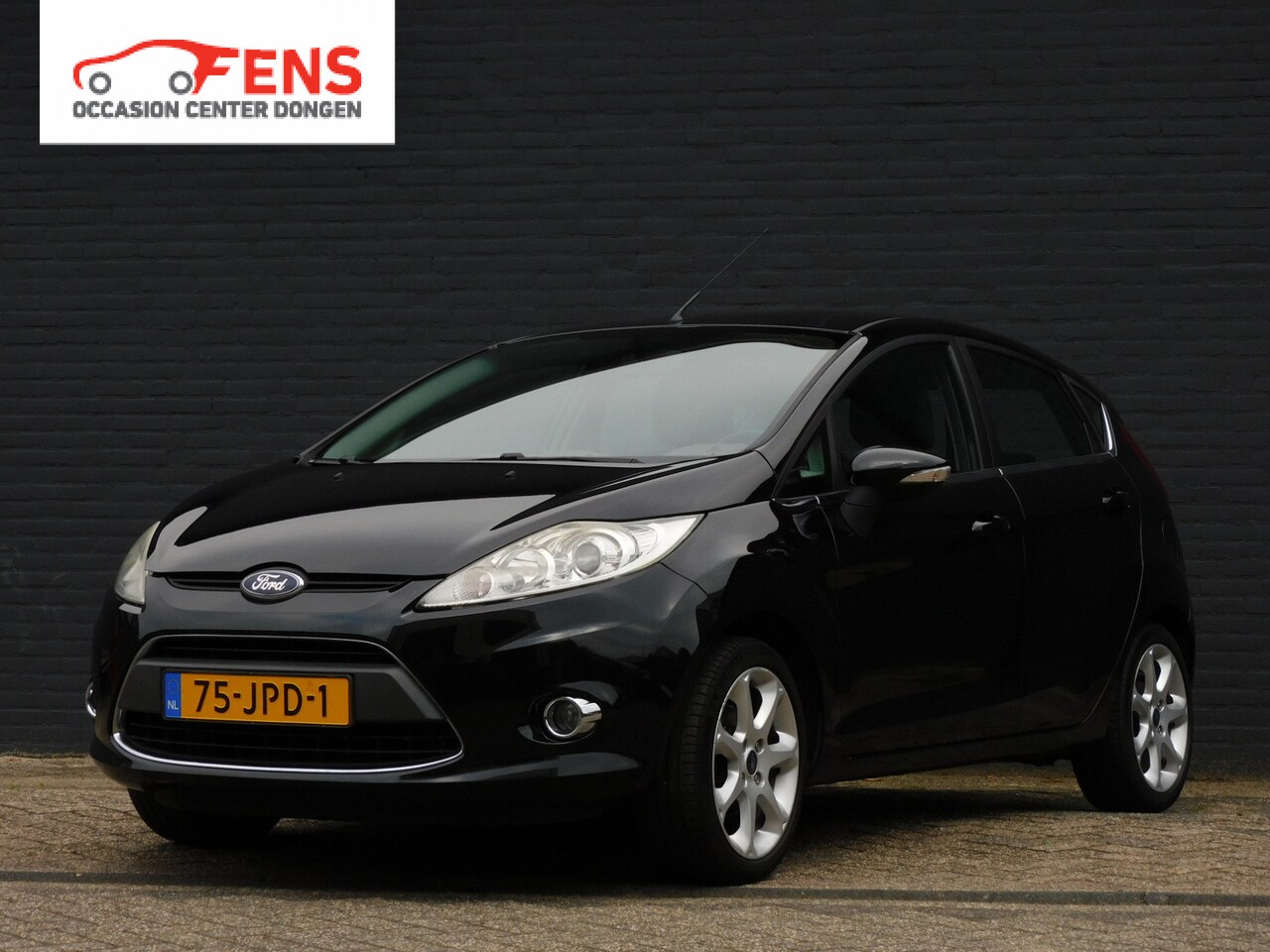 Ford Fiesta - 1.6 Titanium 2e EIGENAAR! AIRCO! LM VELGEN! - AutoWereld.nl