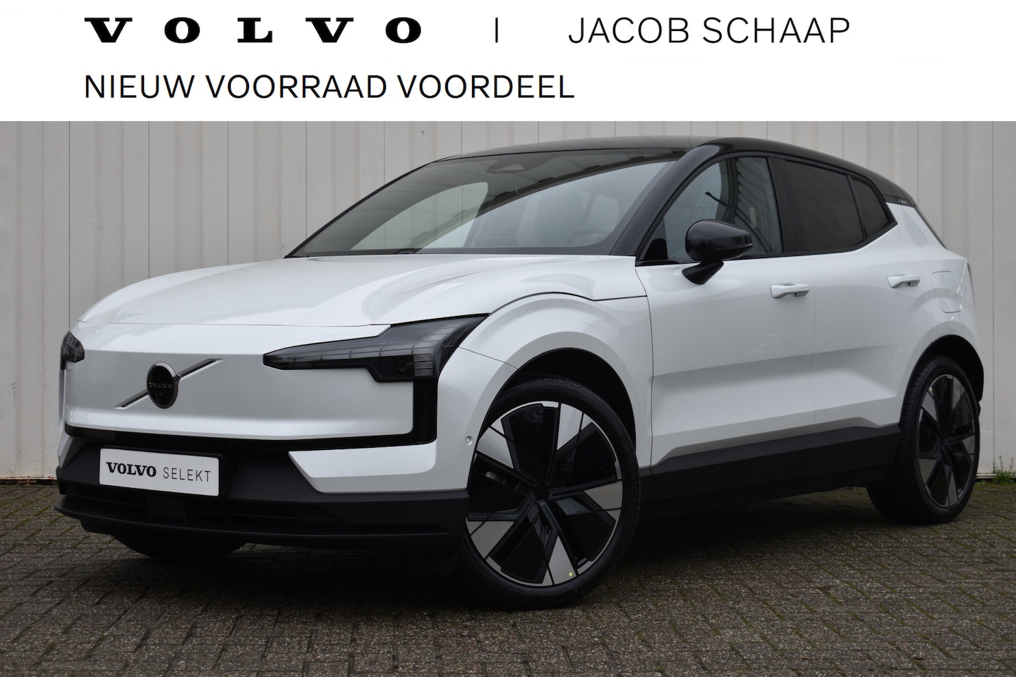 Volvo EX30 - Extended Range Ultra 69 kWh | Climate pack | Extra getint glas | 20" | Panodak - AutoWereld.nl