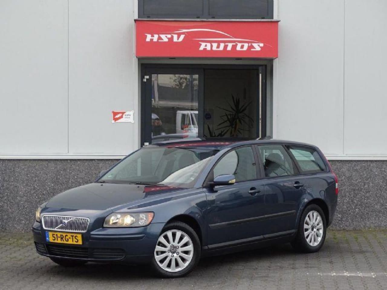 Volvo V50 - 1.8 Elite 1.8 Elite (motor kapot) - AutoWereld.nl