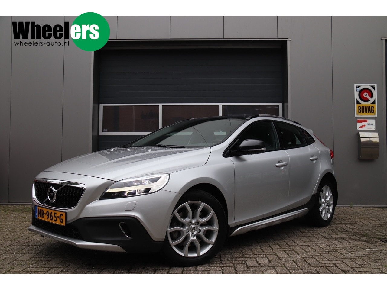 Volvo V40 Cross Country - 1.5 T3 Nordic 1.5 T3 Nordic+ - AutoWereld.nl