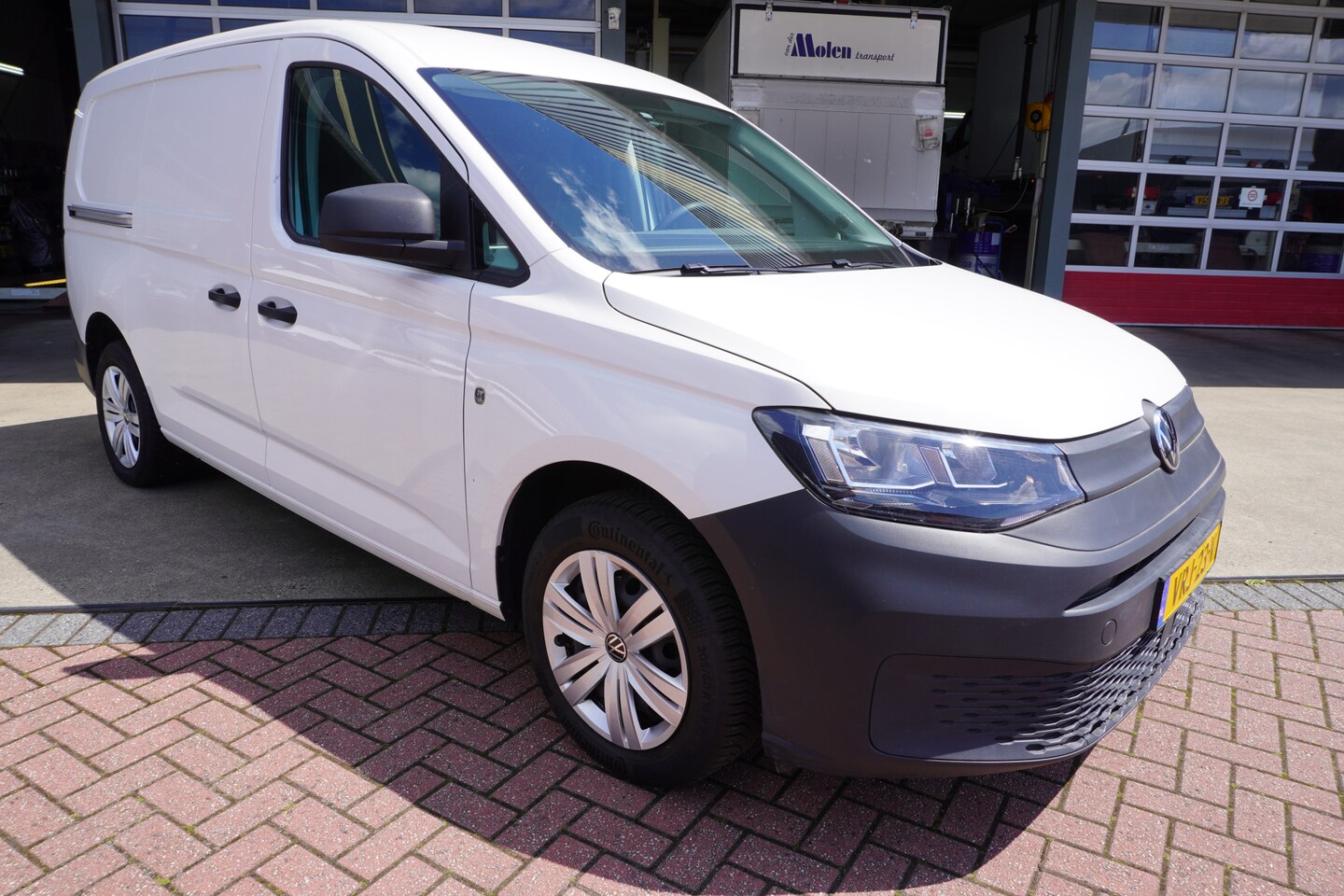 Volkswagen Caddy Cargo Maxi - 2.0 TDI 75PK Economy Business Airco | Apple CP-Android auto - AutoWereld.nl