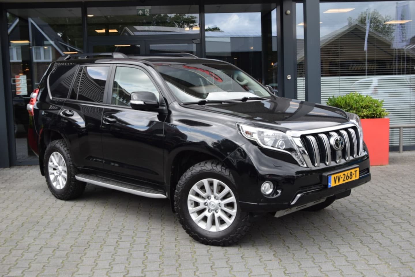 Toyota Land Cruiser 150 - 2.8 D-4D 5DRS EXECUTIVE A/T VAN - AutoWereld.nl