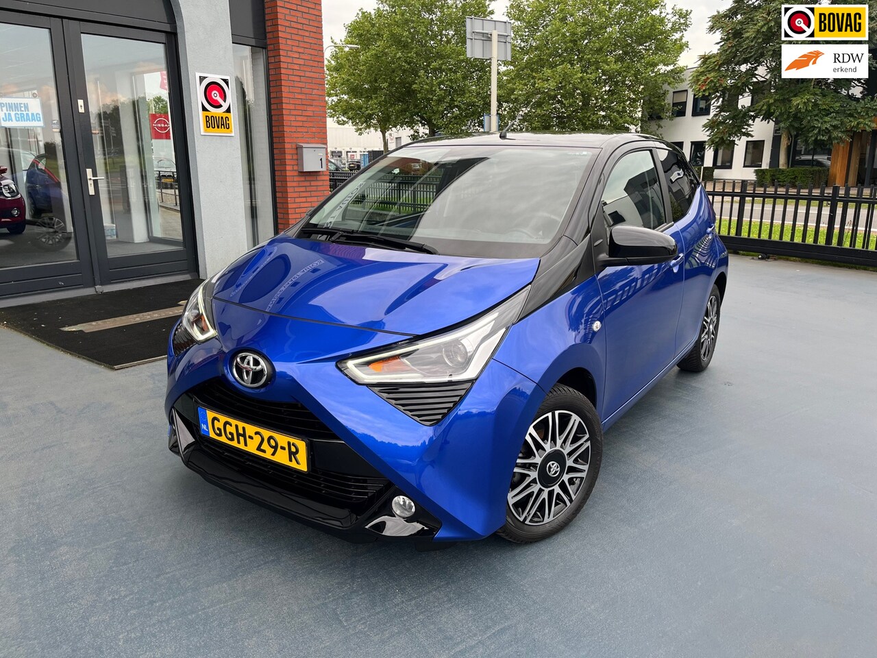 Toyota Aygo - 1.0 VVT-i x-clusiv LMV CLIMA AUTOMAAT - AutoWereld.nl