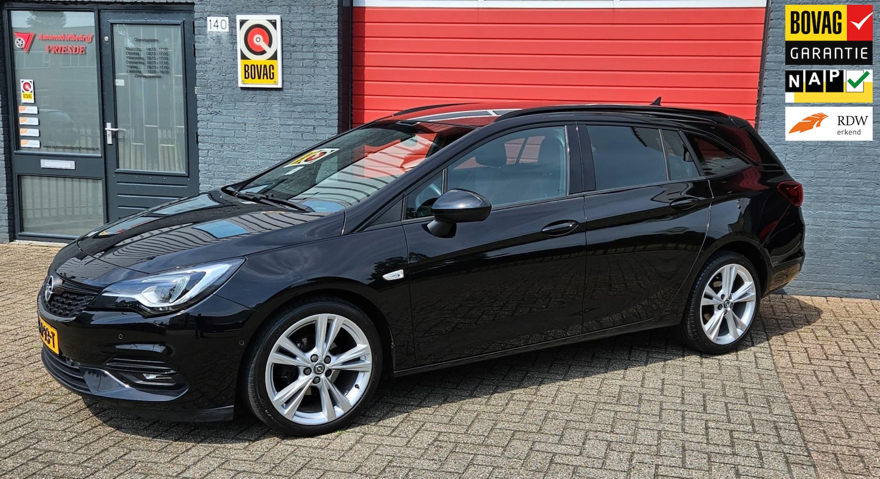 Opel Astra Sports Tourer - 1.4 Ultimate Automaat Alcantara - AutoWereld.nl