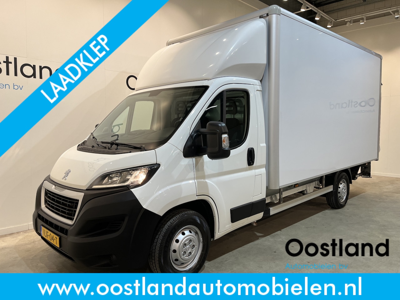 Peugeot Boxer - 335 2.2 BlueHDi 165 L4 Pro Bakwagen / Dhollandia Laadklep / Euro 6 / Airco / Cruise Contro - AutoWereld.nl