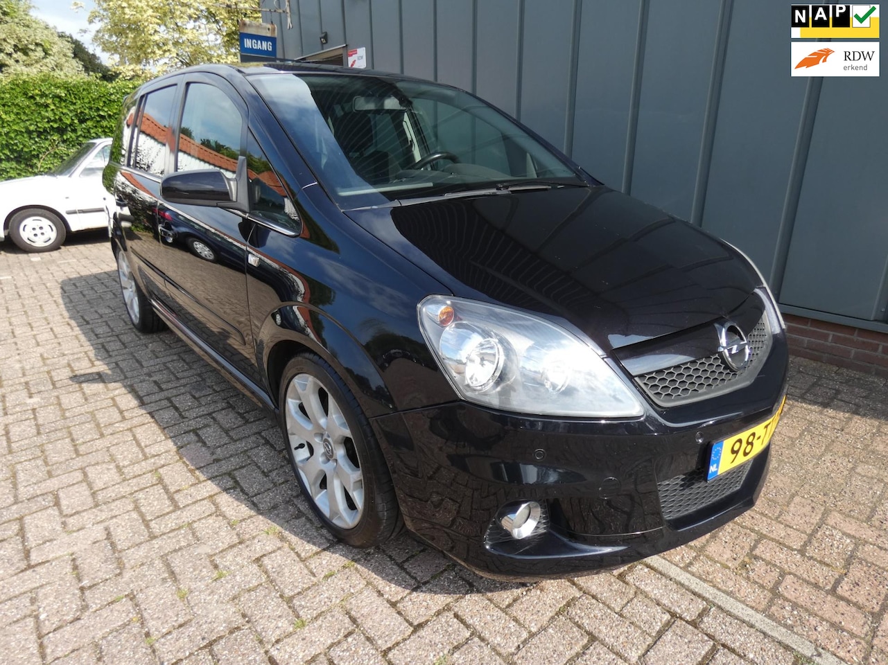 Opel Zafira - 2.0 T OPC NAP//CRUISE//AIRCO//OPC//CV+AB//TREKHAAK - AutoWereld.nl