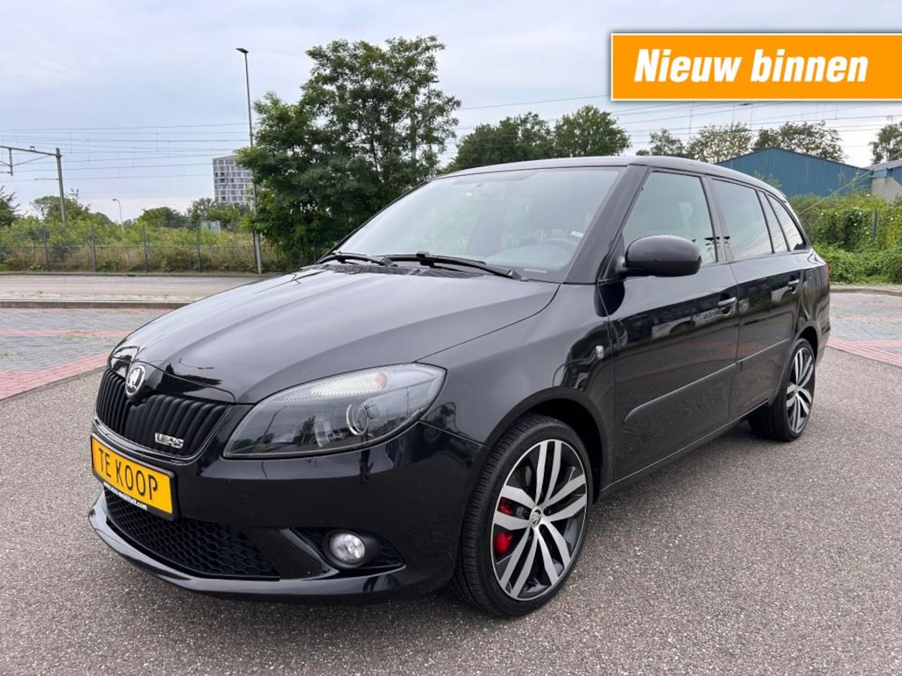 Skoda Fabia Combi - 1.4 RS / AUTOMAAT / BOMVOL / UNIEK - AutoWereld.nl