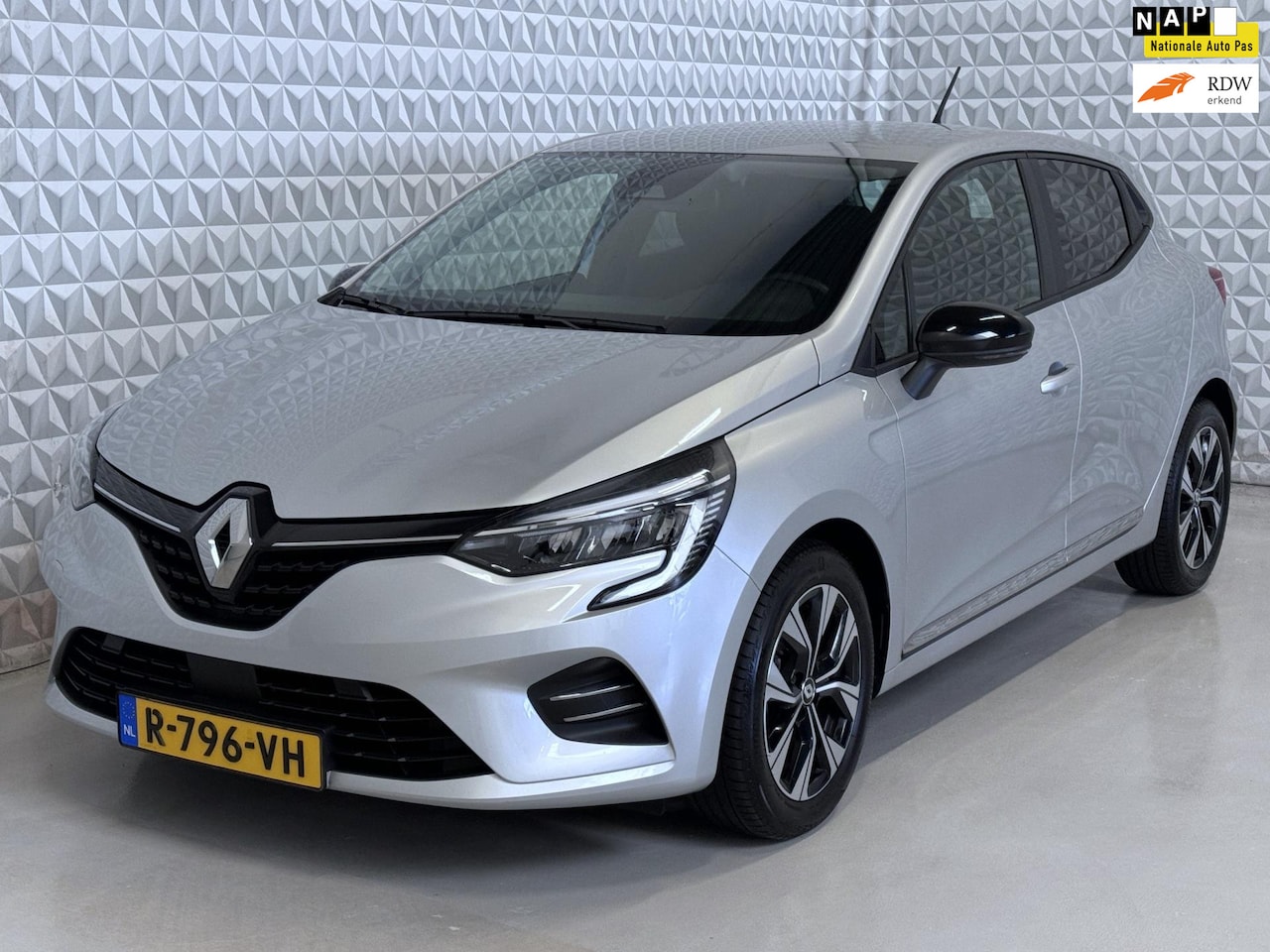 Renault Clio - 1.0 TCe 90 Evolution / 39.000km (2022) - AutoWereld.nl