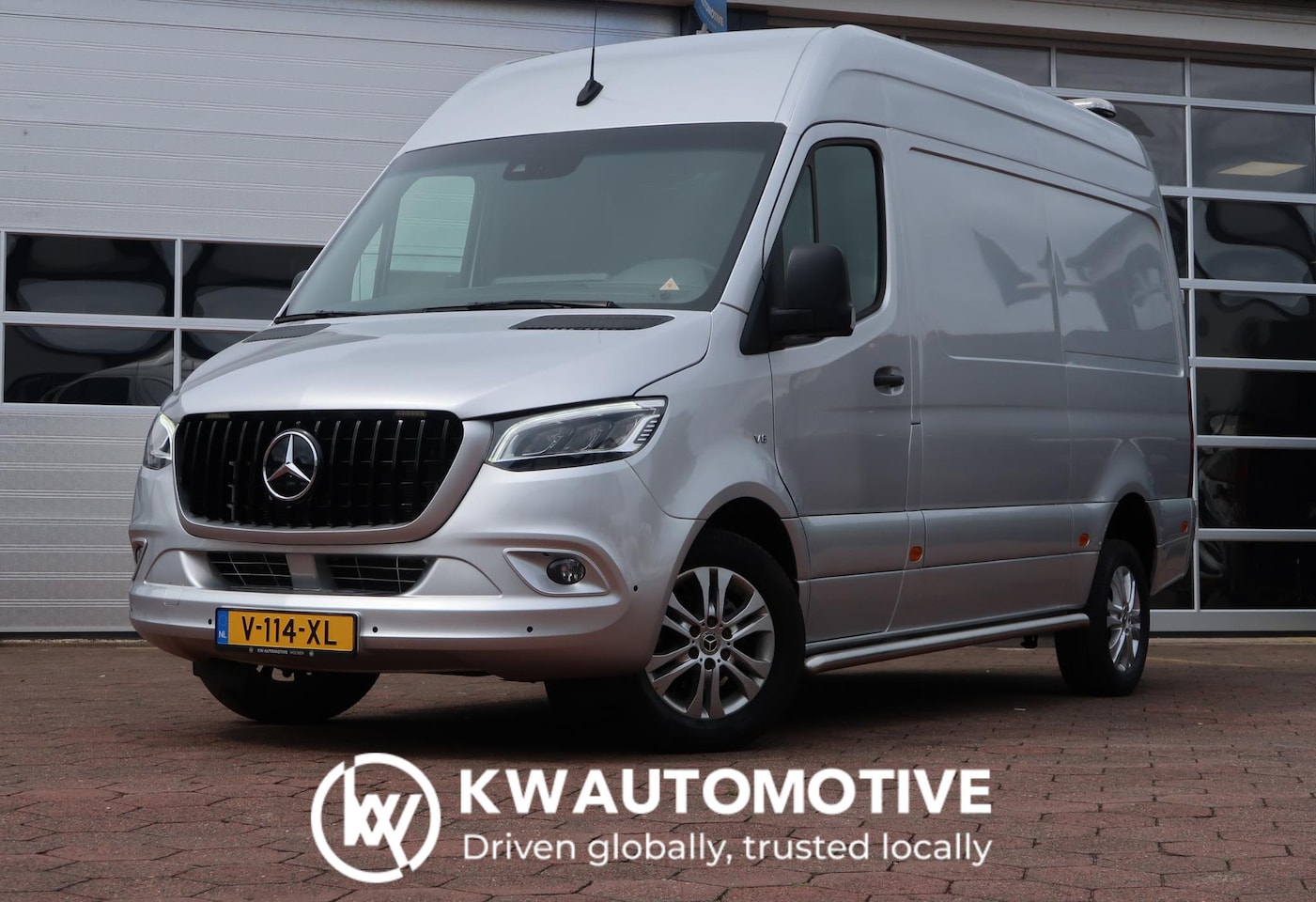 Mercedes-Benz Sprinter - 319 3.0 V6 CDI L2H2 AUT/ CAMERA/ CRUISE/ DAB+/ 3.5T/ - AutoWereld.nl