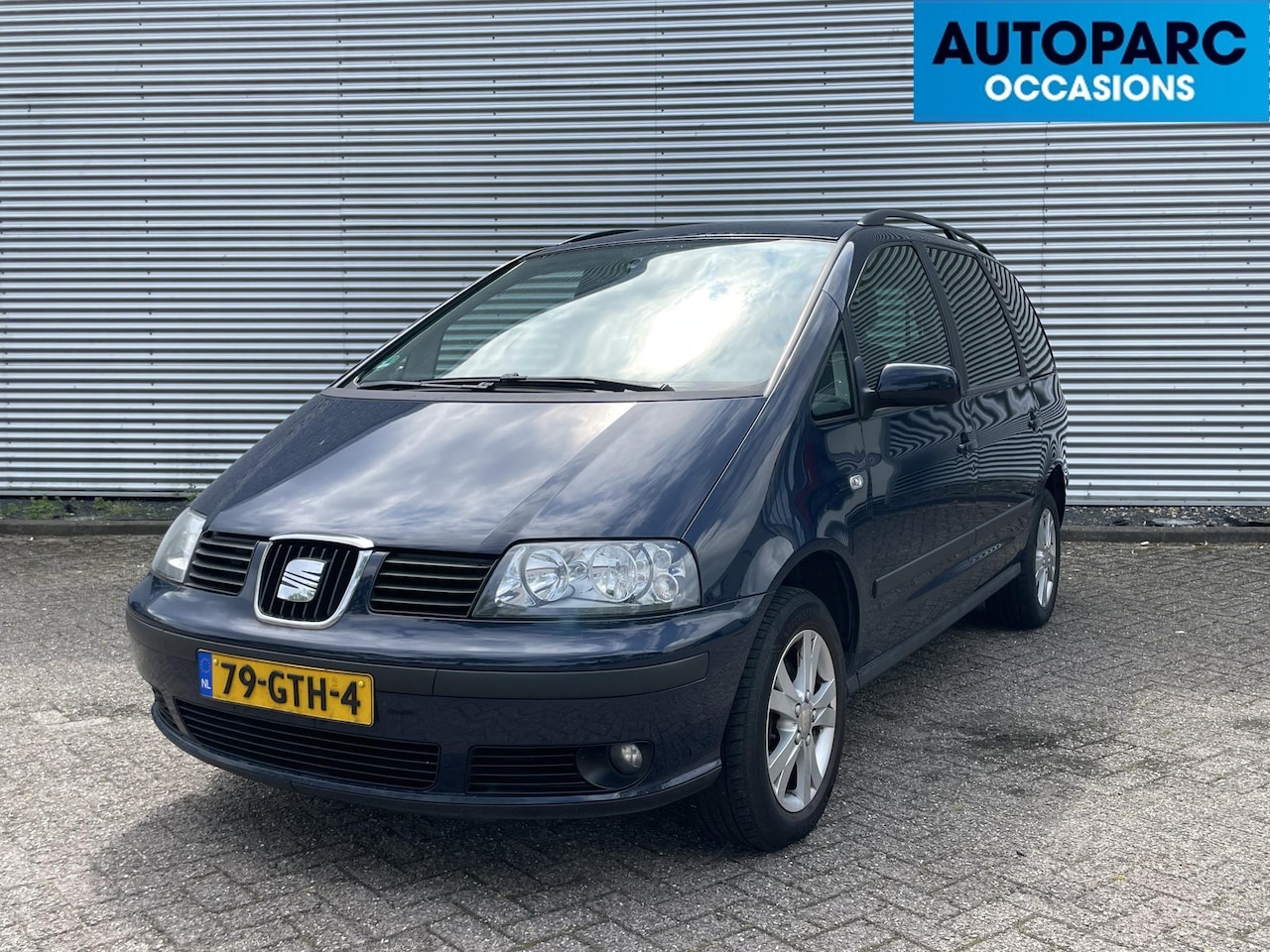 Seat Alhambra - 2.0 Active Style LPG-G3, 7 PERSOONS, DISTRIBUTIE VV, TREKHAAK, AIRCO/CLIMA, GOED ONDERHOUD - AutoWereld.nl