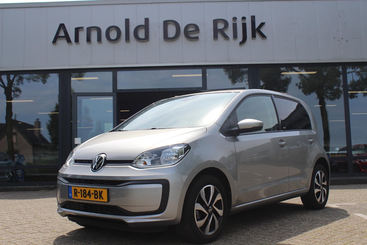 Volkswagen Up! - 1.0 Active - AutoWereld.nl