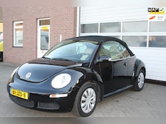 Volkswagen New Beetle Cabriolet - 2.0 Highline.geen import.van 1e eigenaar.airco.leer.cruise control