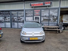 Volkswagen Up! - 1.0 cross up BlueMotion High up