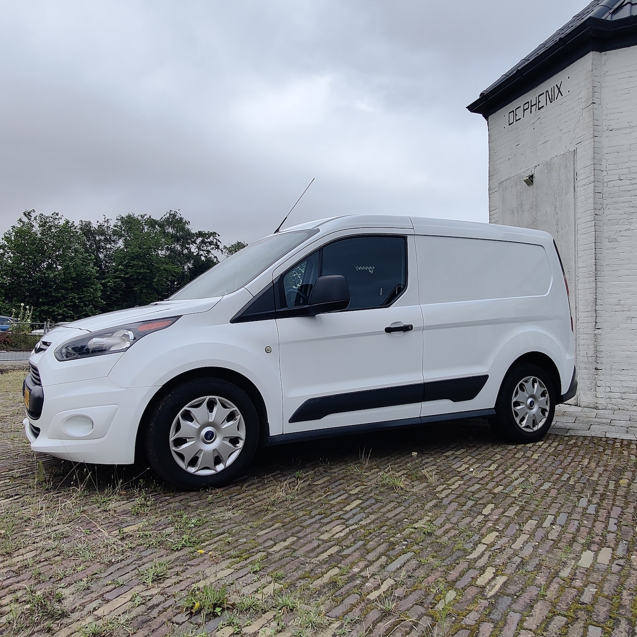 Ford Transit Connect - 1.5 TDCI L1 Ambiente 3 zitplaatsen - AutoWereld.nl