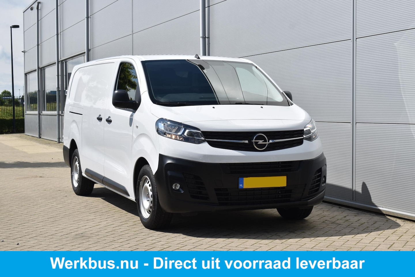 Opel Vivaro - 2.0 CDTI L3H1 Edition 2.0 CDTI L3H1 Edition - AutoWereld.nl