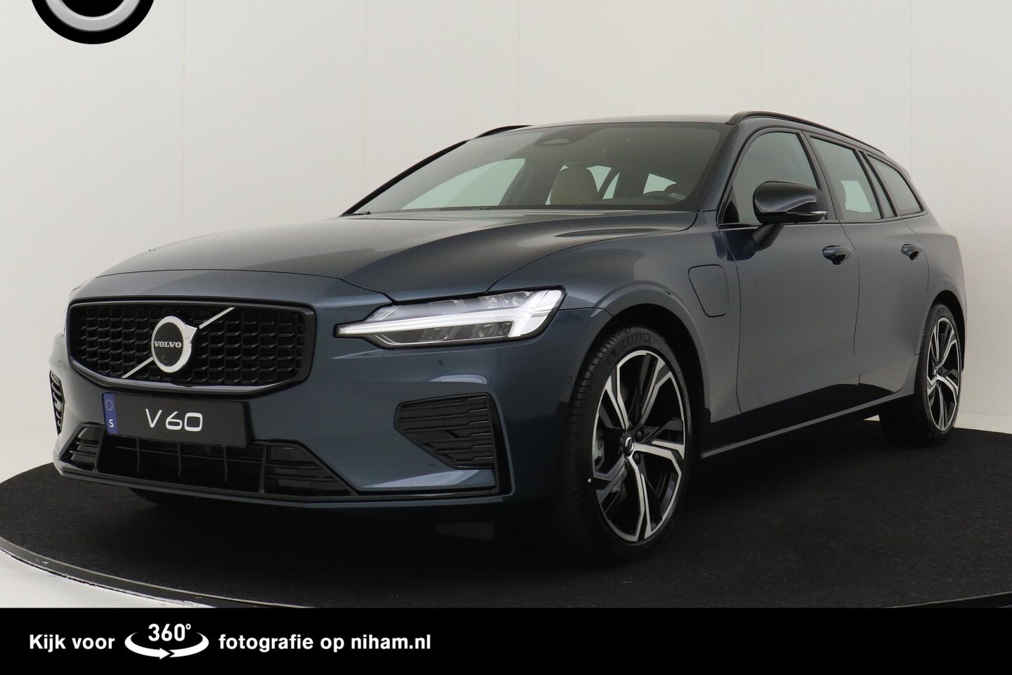 Volvo V60 - T6 RECHARGE AWD PLUS DARK -GEVENT.LEDER|360°CAM|ADAP.CRUISE|KEYLESS|VERW.VOORRUIT - AutoWereld.nl